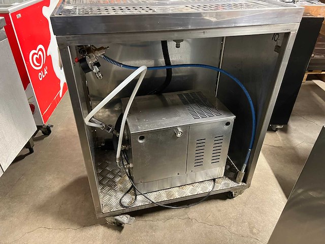 Mobiele bar - tapinstallatie - afbeelding 3 van  6