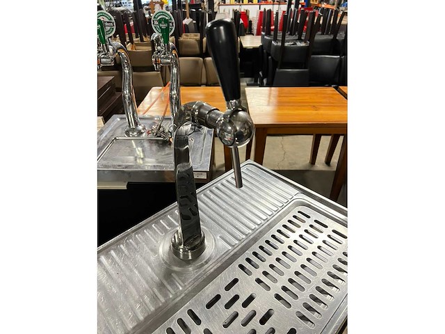 Mobiele bar - tapinstallatie - afbeelding 4 van  6