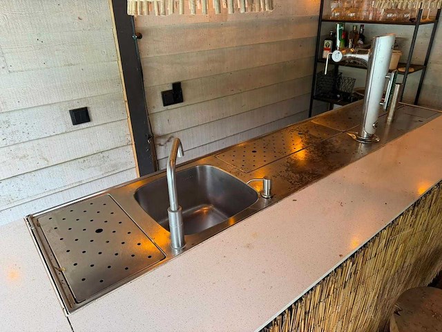 Mobiele bar met tap - afbeelding 4 van  16