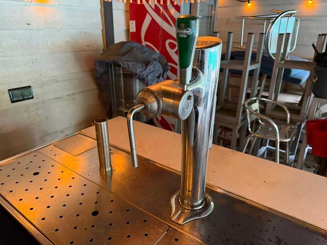 Mobiele bar met tap - afbeelding 9 van  16