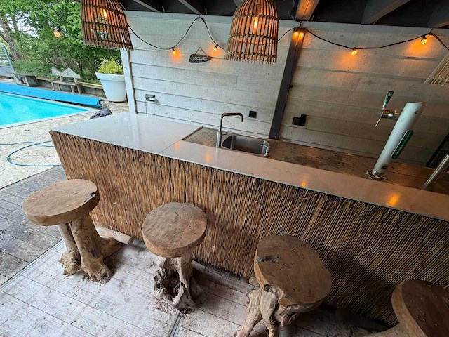 Mobiele bar met tap - afbeelding 9 van  16