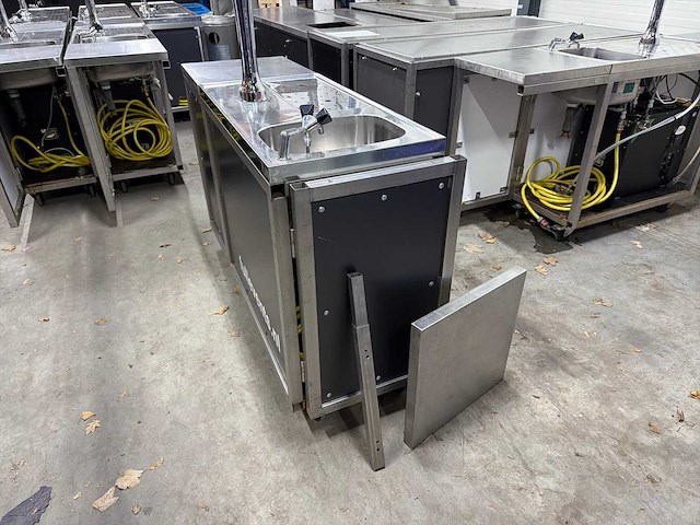 Mobiele bar met tap - afbeelding 2 van  10