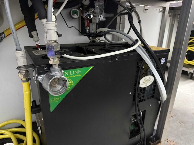 Mobiele bar met tap - afbeelding 7 van  10