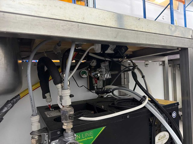 Mobiele bar met tap - afbeelding 8 van  10