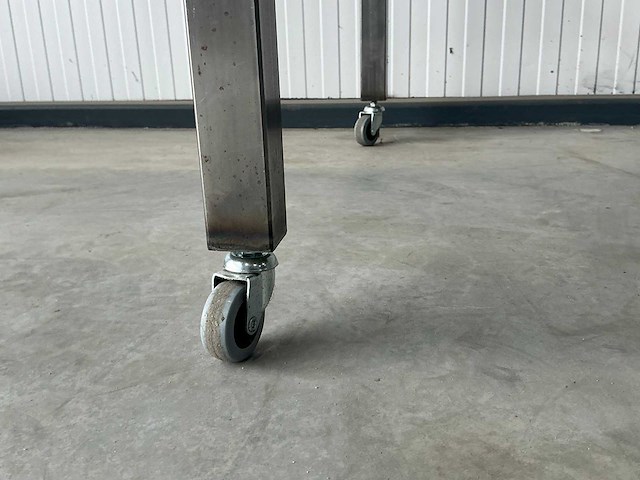 Mobiele bartafel - afbeelding 3 van  4