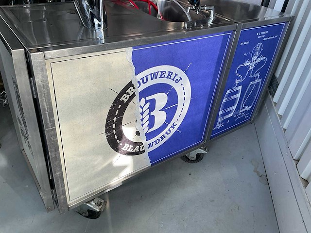 Mobiele biertap 4 kops voor speciaalbier op wielen - afbeelding 3 van  15