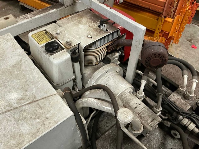 Mobiele boorinstallatie - afbeelding 2 van  9