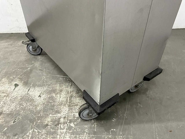 Mobiele bordenstapelaar - afbeelding 2 van  4