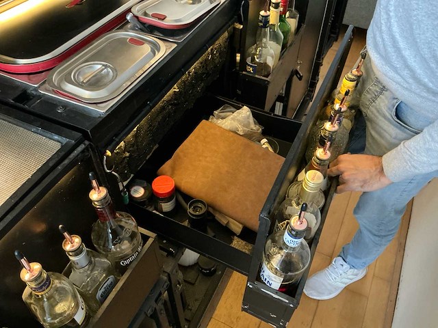 Mobiele cocktailbar demontabel - afbeelding 10 van  36