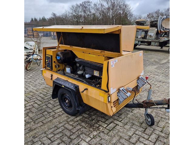 Mobiele compressor, atlas-copco - afbeelding 25 van  29