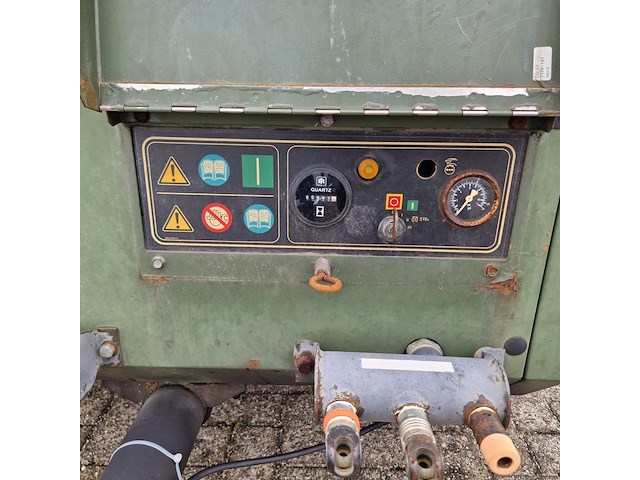 Mobiele compressor, ingersoll-rand, typer1075f726, 2003 - afbeelding 4 van  32