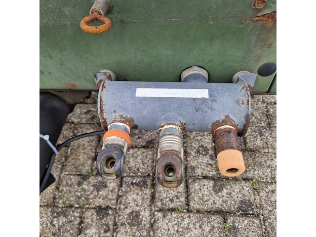 Mobiele compressor, ingersoll-rand, typer1075f726, 2003 - afbeelding 5 van  32