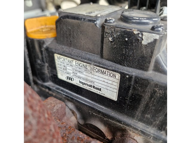 Mobiele compressor, ingersoll-rand, typer1075f726, 2003 - afbeelding 8 van  32