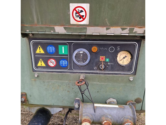 Mobiele compressor, ingersoll-rand, w902, 2005 - afbeelding 10 van  25