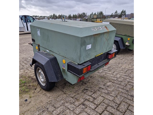 Mobiele compressor, ingersoll-rand, w902, 2005 - afbeelding 20 van  25