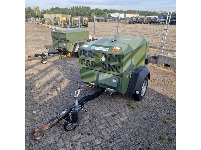 Mobiele dieselcompressor, ingersoll-rand, r1075f726 code 756, 2003 - afbeelding 1 van  20