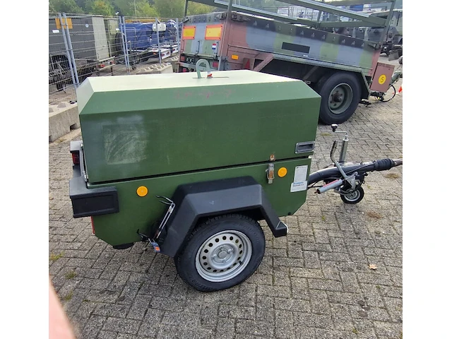 Mobiele dieselcompressor, ingersoll-rand, r1075f726 code 756, 2003 - afbeelding 20 van  20