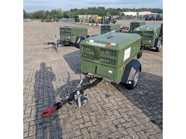 Mobiele dieselcompressor, ingersoll-rand, w902 code 49, 2005 - afbeelding 1 van  25