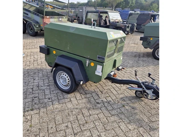 Mobiele dieselcompressor, ingersoll-rand, w902 code 49, 2005 - afbeelding 25 van  25