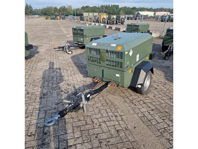 Mobiele dieselcompressor, ingersoll-rand, w902 code 49, 2005 - afbeelding 1 van  20