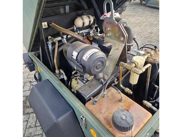 Mobiele dieselcompressor, ingersoll-rand, w902 code 49, 2006 - afbeelding 6 van  19