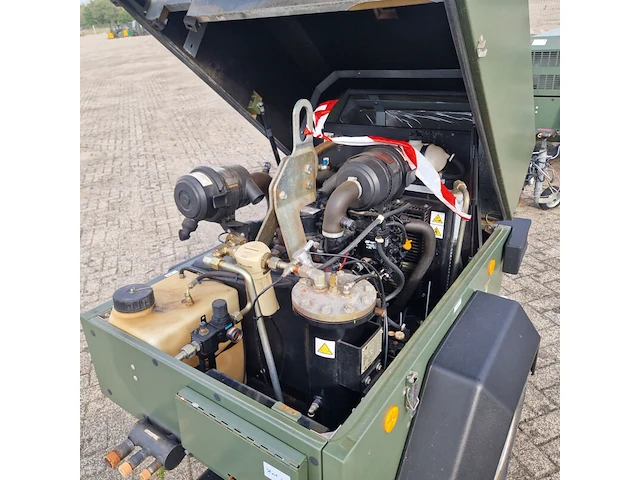 Mobiele dieselcomprressor, ingersoll-rand, w902 code 49, 2005 - afbeelding 9 van  20