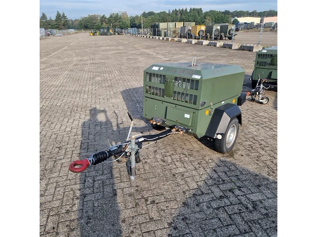 Mobiele dieselcomprressor, ingersoll-rand, w902 code 49, 2005 - afbeelding 1 van  20