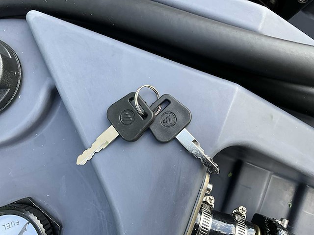 Mobiele dieseltank met elektrische 12 volt pomp, 200 liter - afbeelding 1 van  2