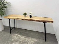 Mobiele epoxy boomstamtafel - afbeelding 1 van  7