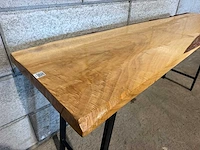 Mobiele epoxy boomstamtafel - afbeelding 7 van  11