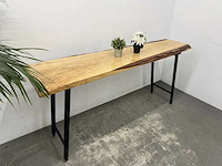 Mobiele epoxy boomstamtafel - afbeelding 1 van  6