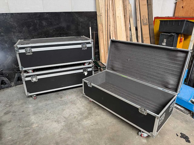 Mobiele flightcase (3x) - afbeelding 1 van  6