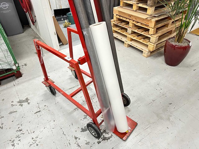 Mobiele foliedispenser en tapijtrollerwagen - afbeelding 2 van  5