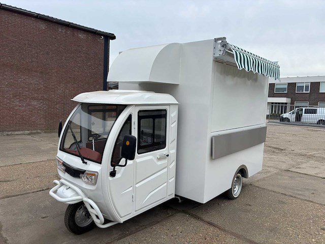 Mobiele foodtruck - e-foodtruck - 2026 - afbeelding 2 van  18