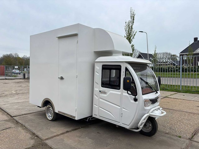 Mobiele foodtruck - e-foodtruck - 2026 - afbeelding 3 van  18