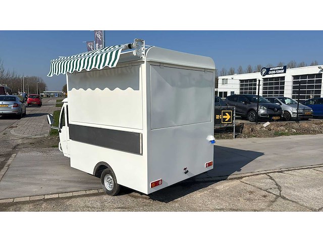 Mobiele foodtruck - foodtruck - 2026 - afbeelding 3 van  24
