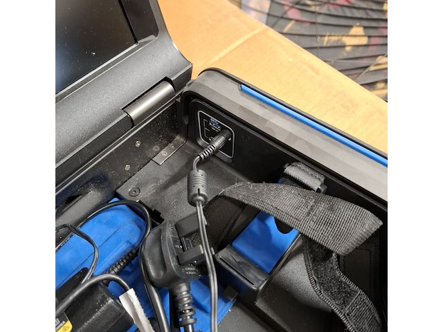 Mobiele gaming monitor (defect), gaemz, g240, 2019 - afbeelding 19 van  21