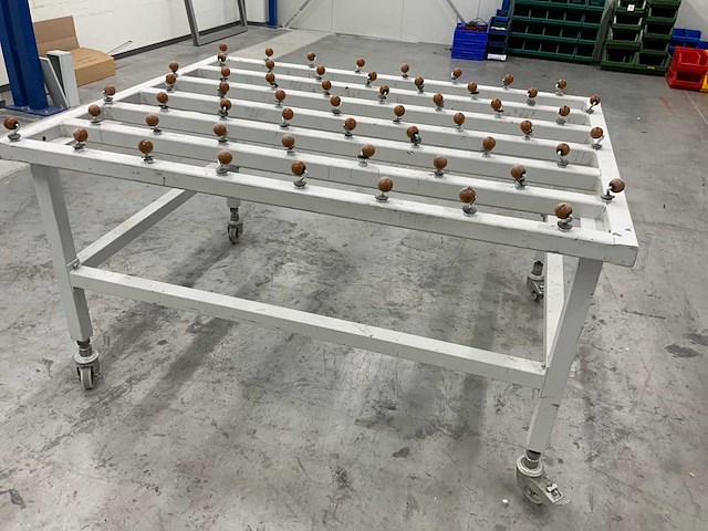 Mobiele glasrol tafel - afbeelding 1 van  4