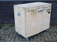 Mobiele houten opbergkast - afbeelding 1 van  6