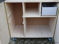 Mobiele houten opbergkast - afbeelding 5 van  6
