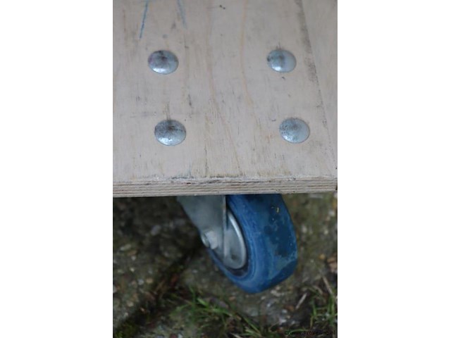 Mobiele houten opbergkast - afbeelding 6 van  6