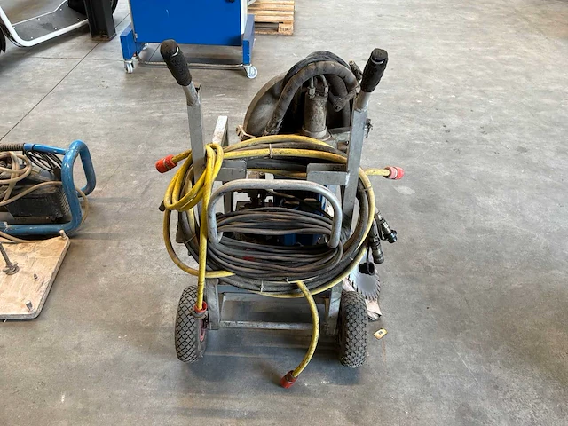 Mobiele hydraulische diamantzaag - afbeelding 1 van  4
