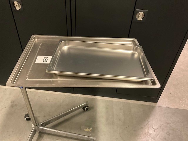 Mobiele instrumenten kar - afbeelding 3 van  4