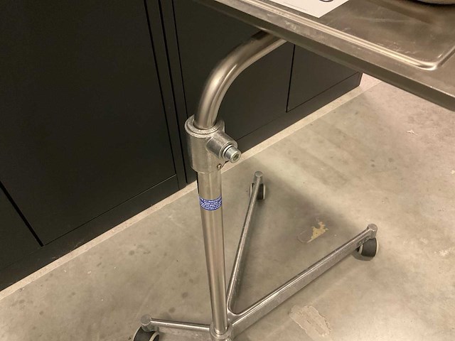 Mobiele instrumenten kar - afbeelding 4 van  4