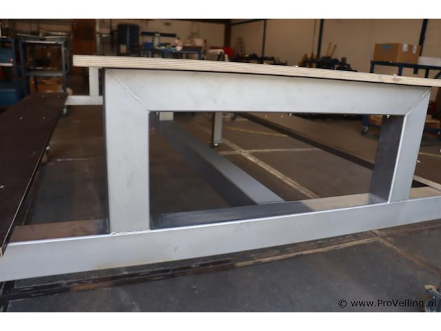 Mobiele kantinetafel - afbeelding 3 van  9