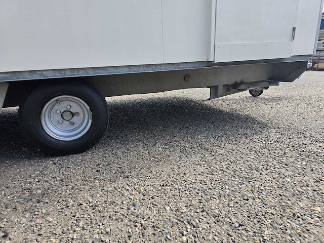 Mobiele kantoorunit - snelwegkeet - aanhangwagen - afbeelding 30 van  33
