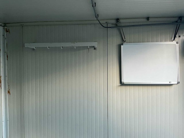 Mobiele kantoorunit / bouwkeet / schaftkeet - afbeelding 2 van  11