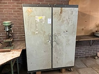 Mobiele kast met deur/raam rubbers