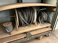 Mobiele kast met deur/raam rubbers - afbeelding 3 van  5