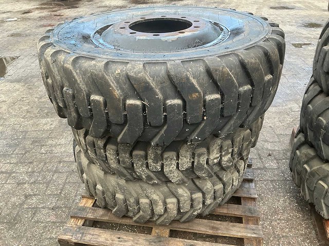 Mobiele kraan bandenset agriband 315/80r22.5 - afbeelding 10 van  14